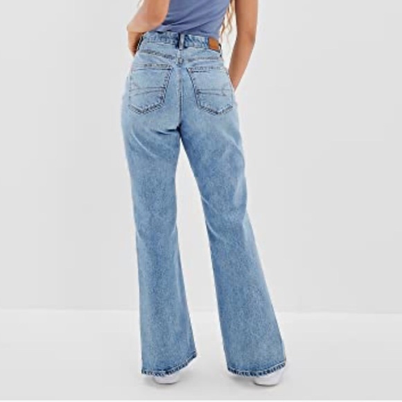 American Eagle 90’s Bootcut Jeans Center Split Size 6 Light Wash Stretch EUC - Picture 5 of 16